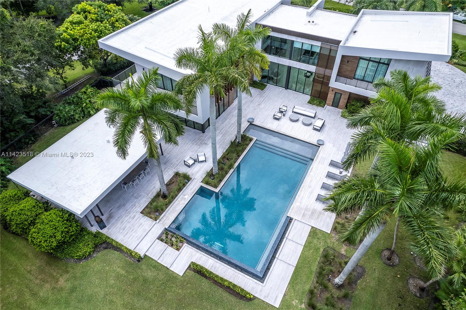 WINDMILL RANCH ESTATES - Residential