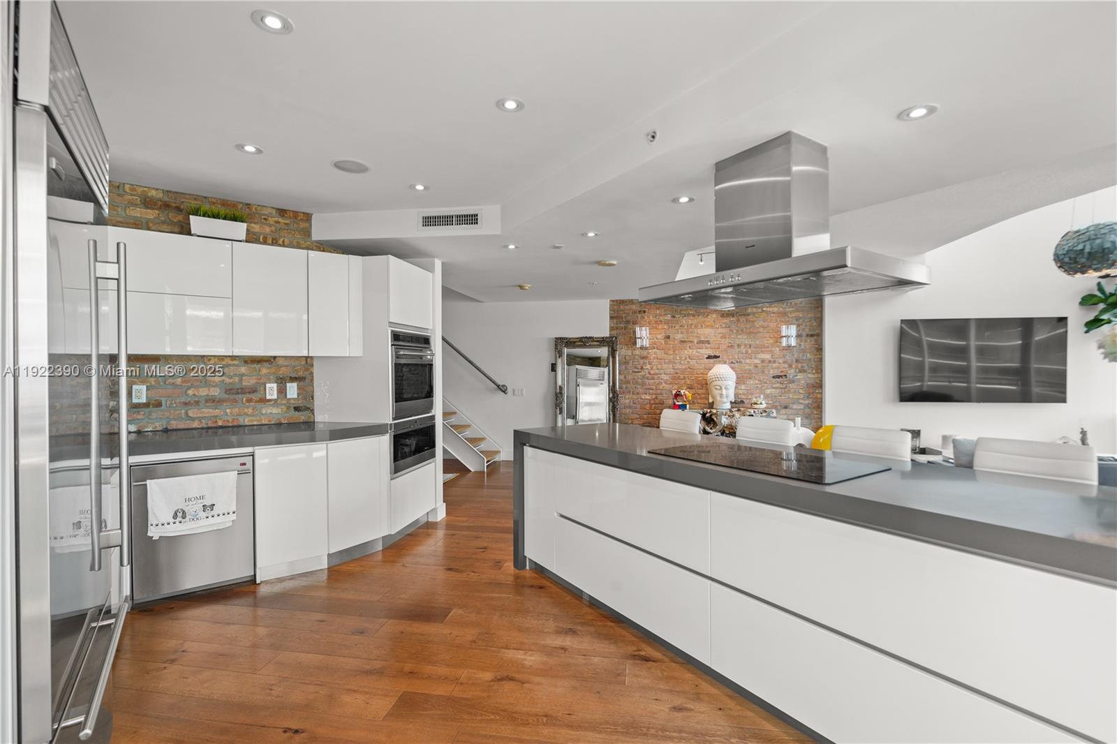 INFINITY AT BRICKELL COND - Residential Lease