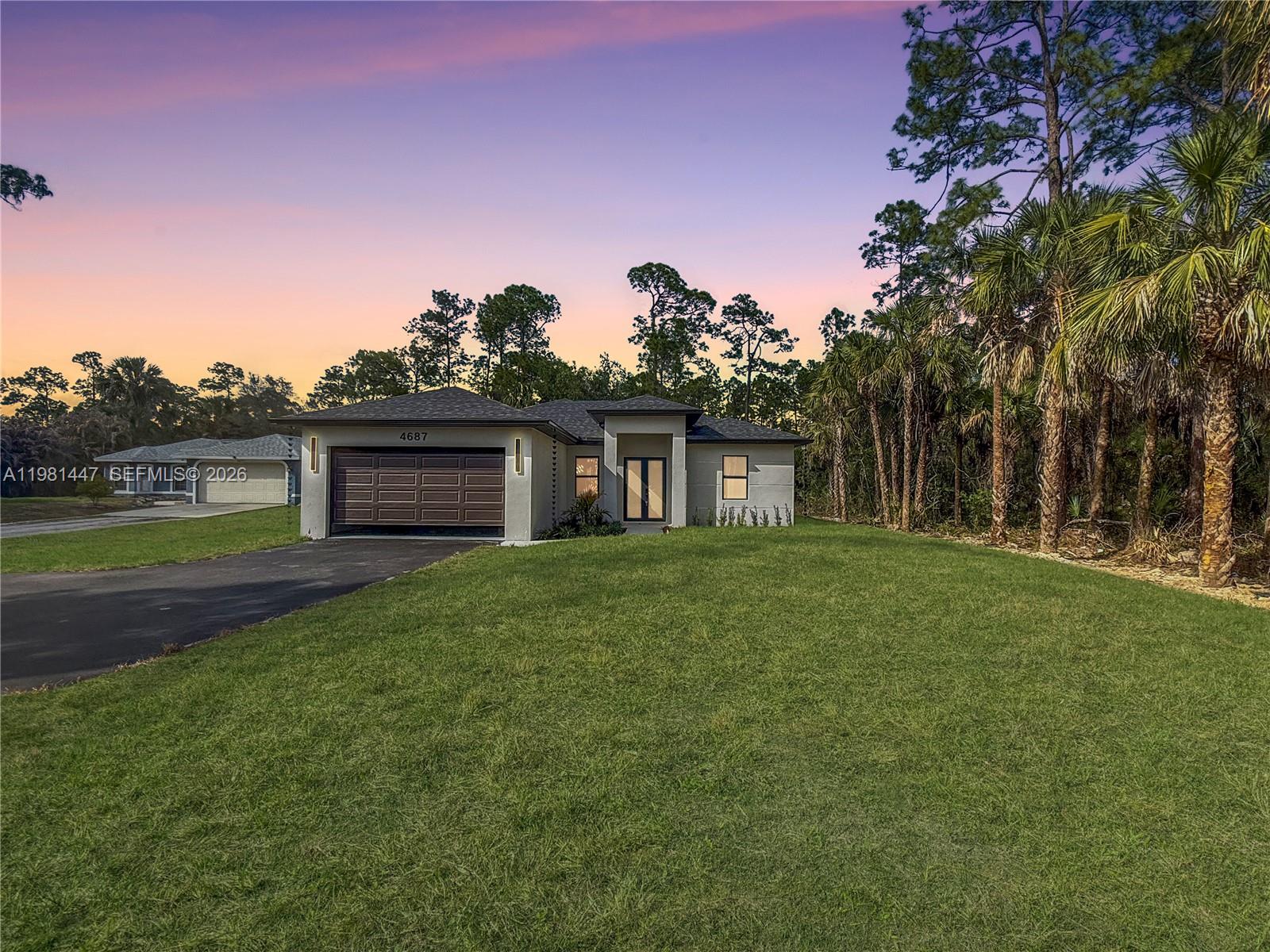 GOLDEN GATE ESTATES - Residential