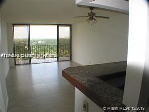 THE PALM BAY YACHT CLUB C - Residential Lease