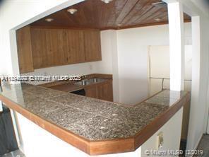 THE PALM BAY YACHT CLUB C - Residential Lease