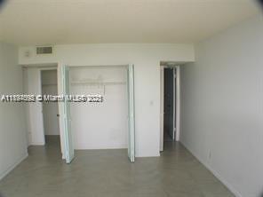 THE PALM BAY YACHT CLUB C - Residential Lease