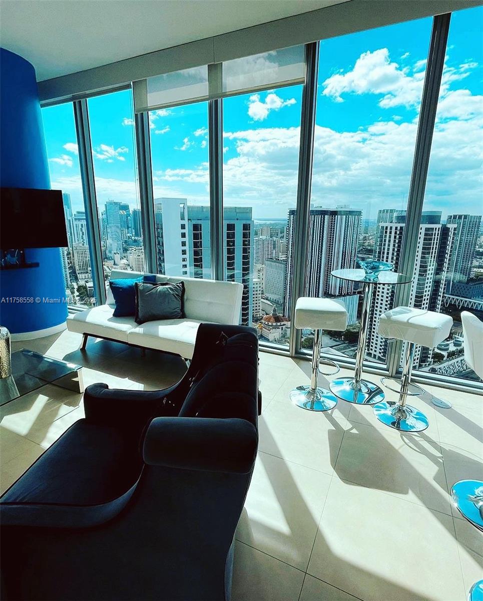 888 Biscayne Blvd 4701