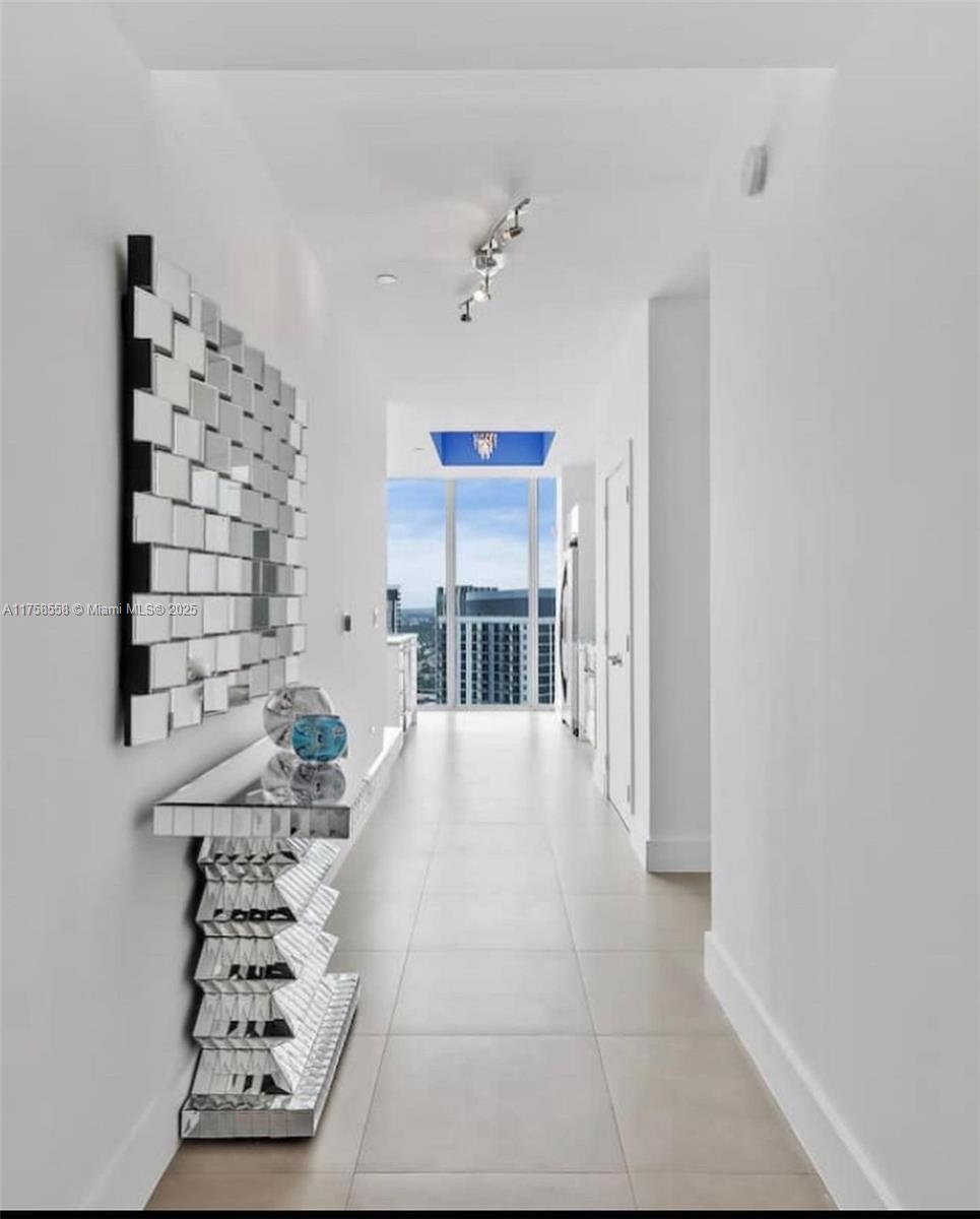 888 Biscayne Blvd 4701