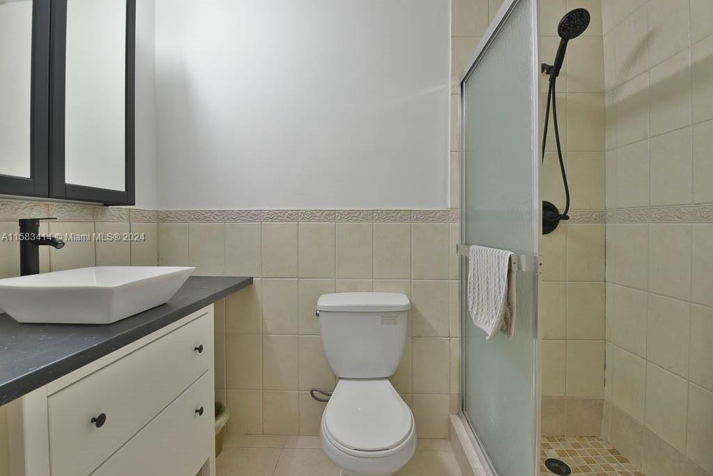 HOMES OF WEST FLAGLER EST - Residential Lease