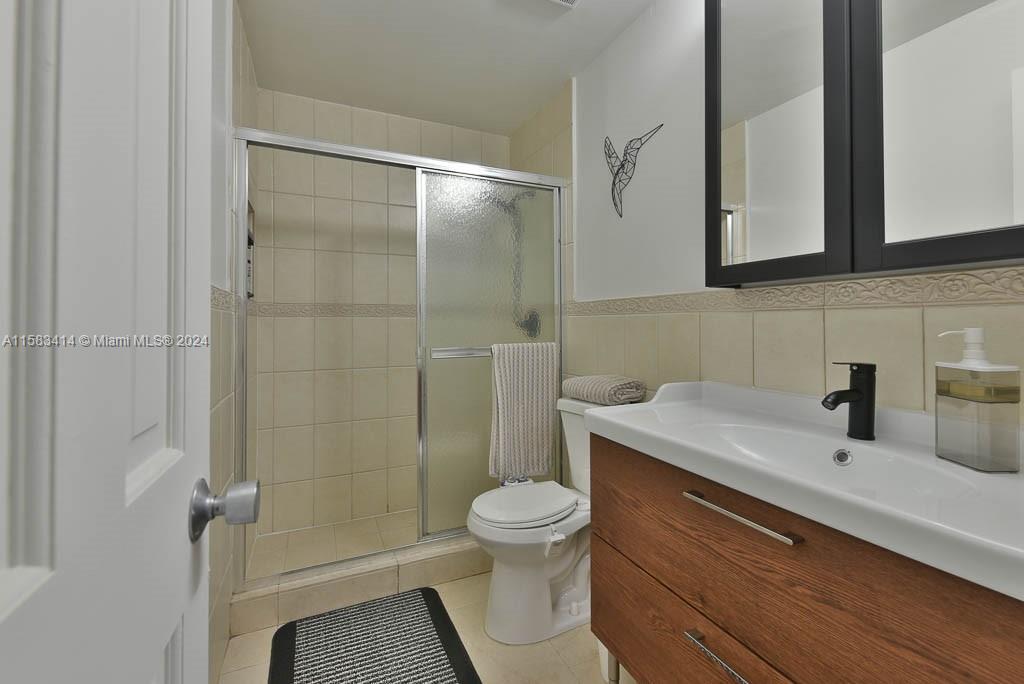 HOMES OF WEST FLAGLER EST - Residential Lease