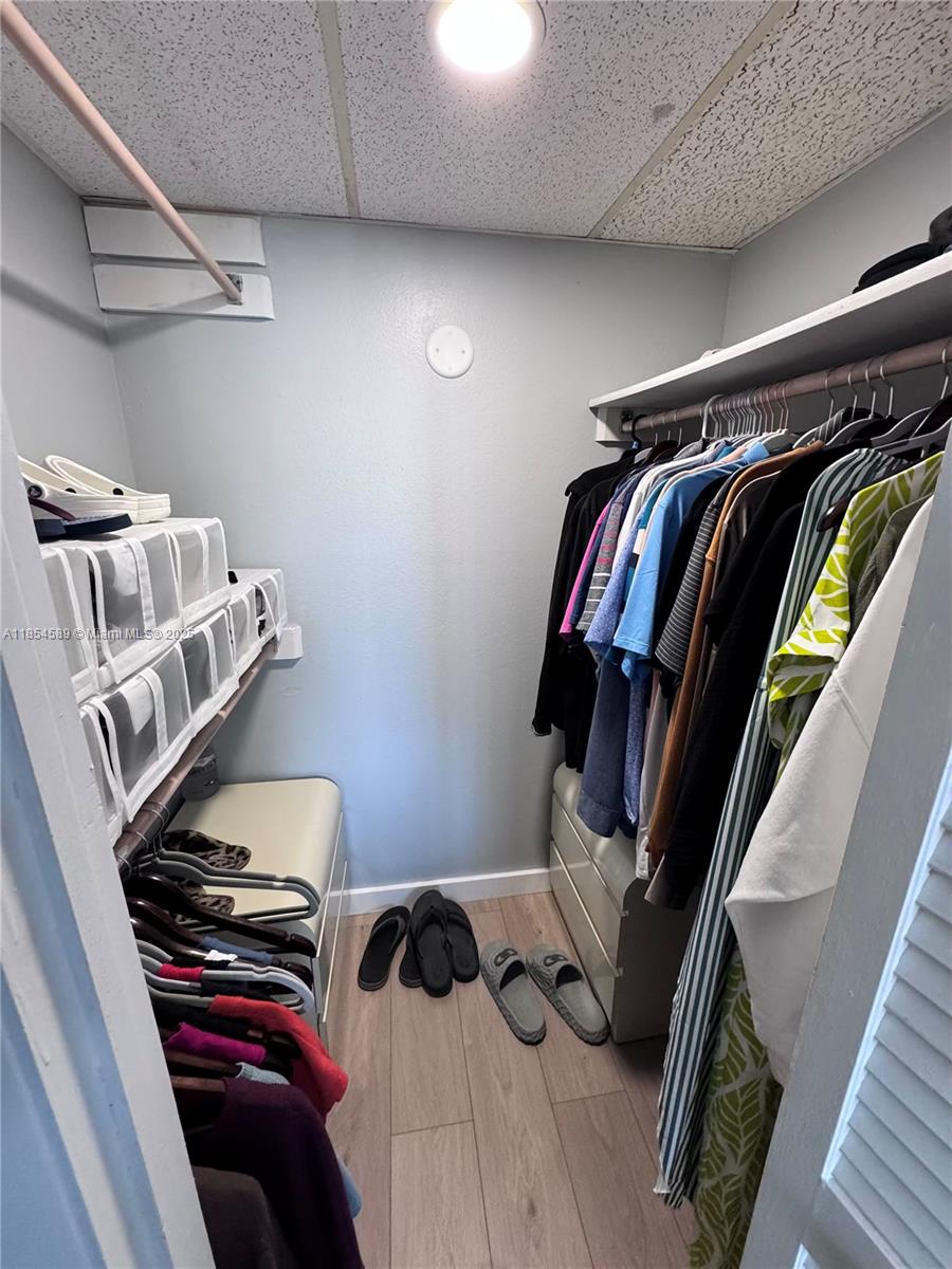 HEMISPHERES CONDO - Residential Lease