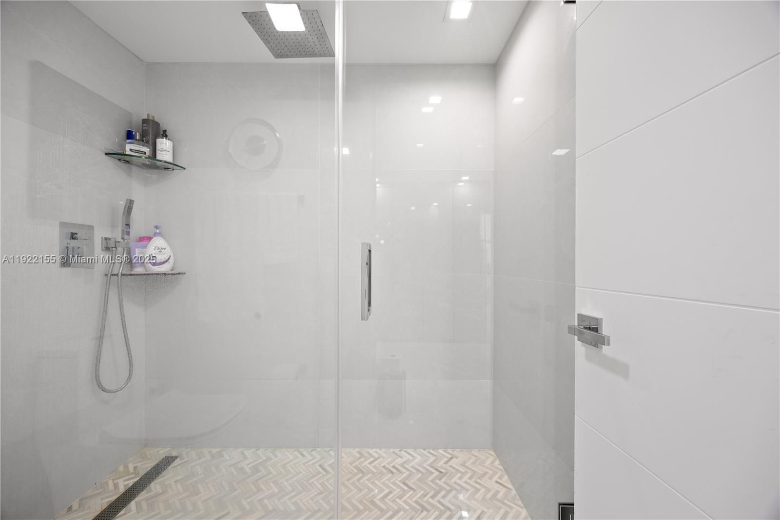 CORONADO CONDO- TOWER III - Residential