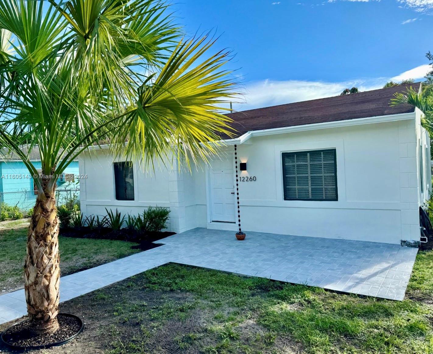 NORTH SHORE HEIGHTS - Residential Lease