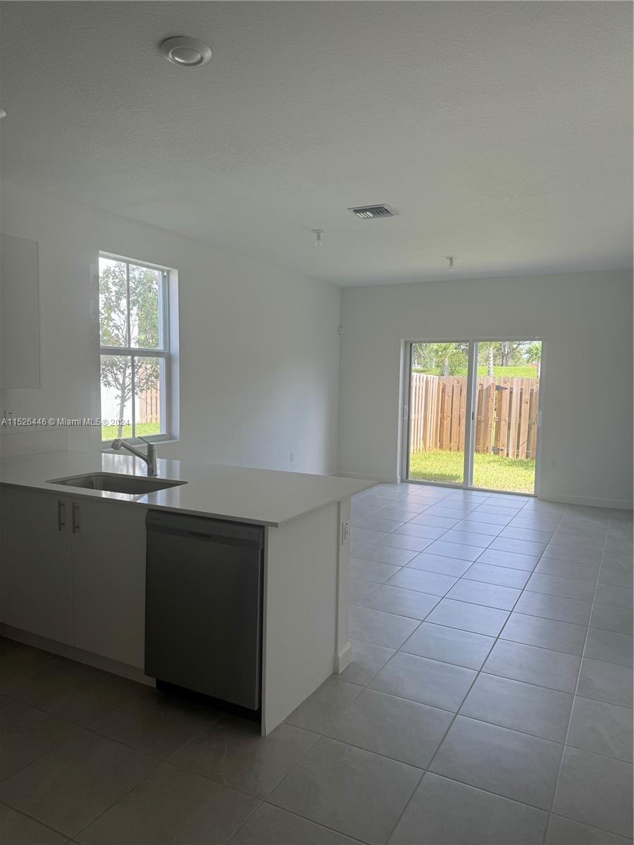 11931 NW 47th Mnr