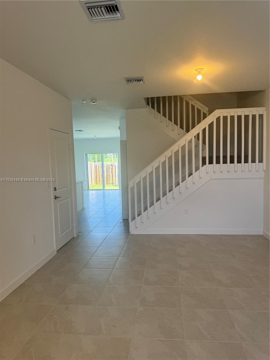 11931 NW 47th Mnr