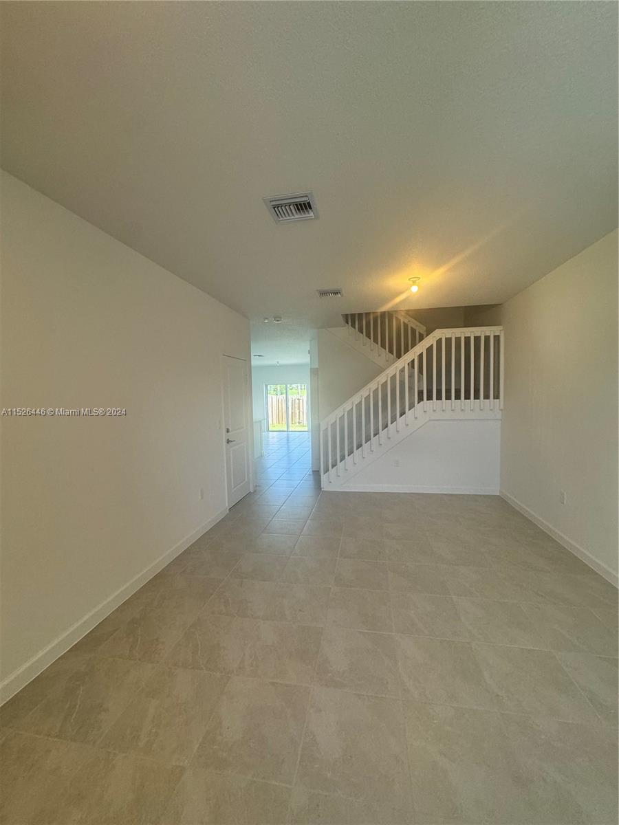11931 NW 47th Mnr