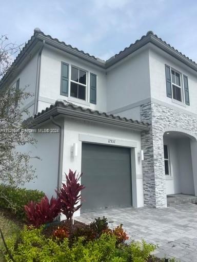 11931 NW 47th Mnr