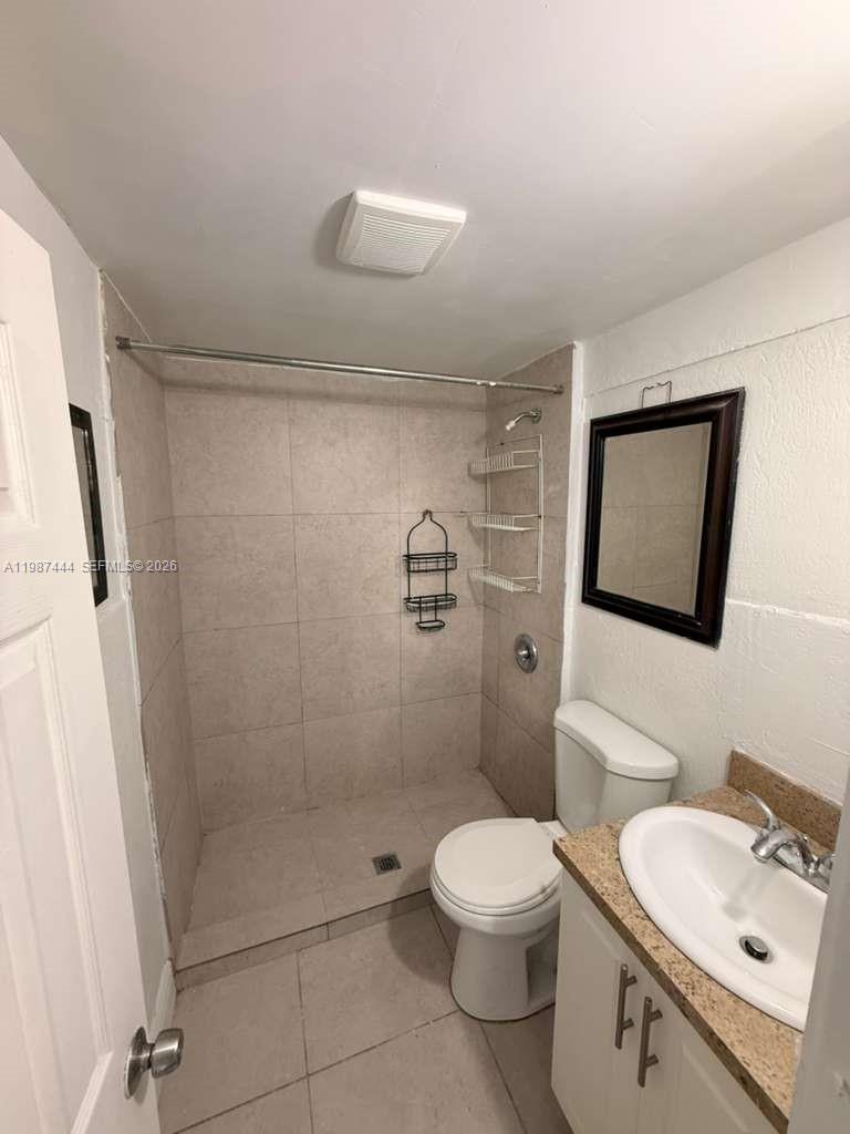 GULFAIR EST 1ST ADDN - Residential Lease