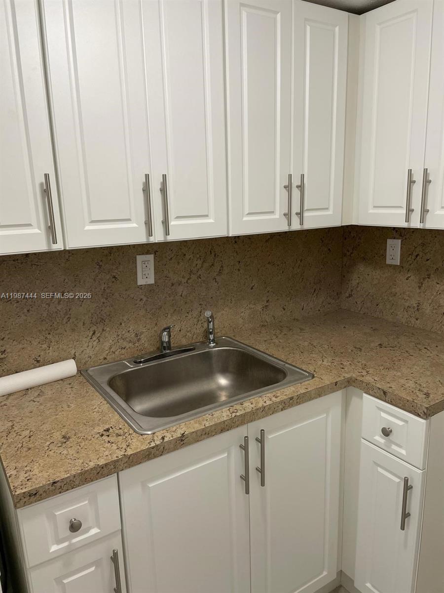 GULFAIR EST 1ST ADDN - Residential Lease