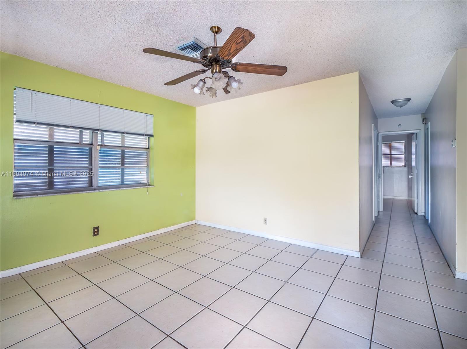 PALM GARDEN PARK - Residential Income