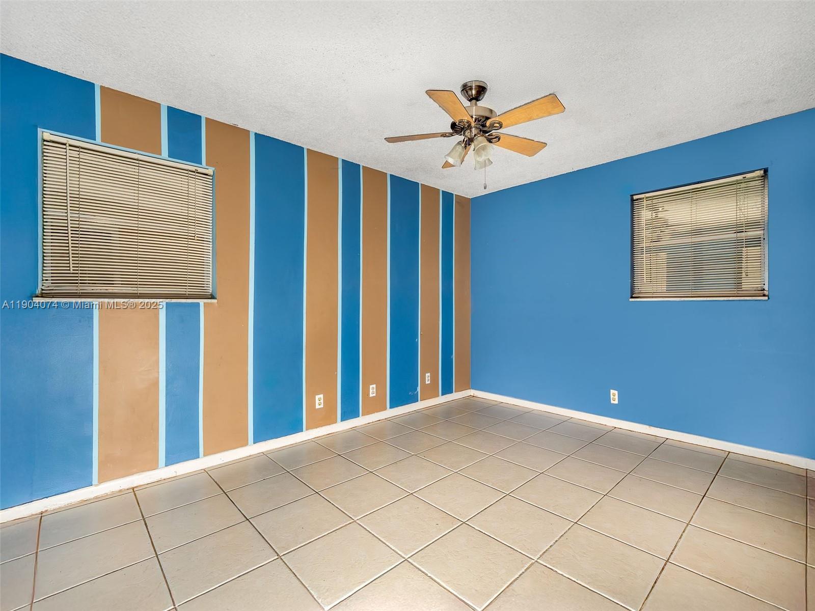 PALM GARDEN PARK - Residential Income