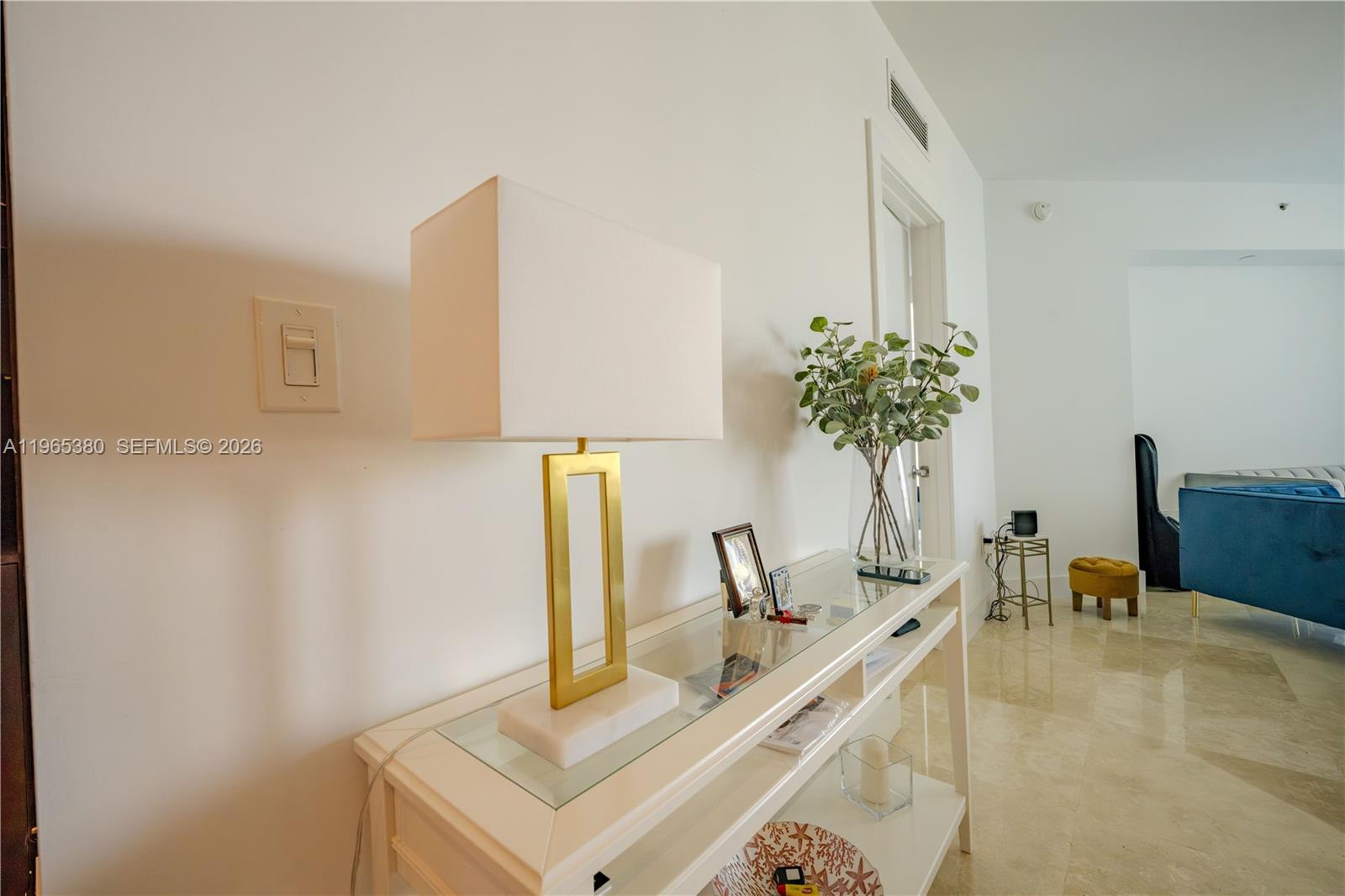 WIND CONDO - Residential