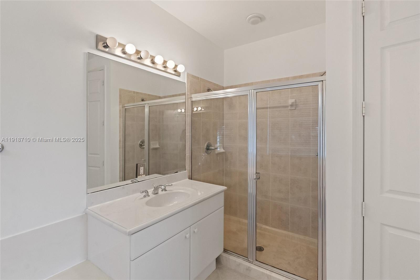 COURTSIDE AT WESTON HILLS - Residential Lease