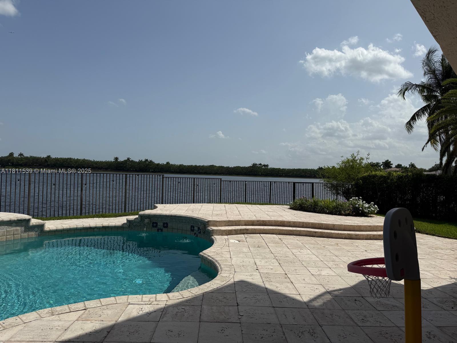 1418 Lantana Dr Lantana Dr