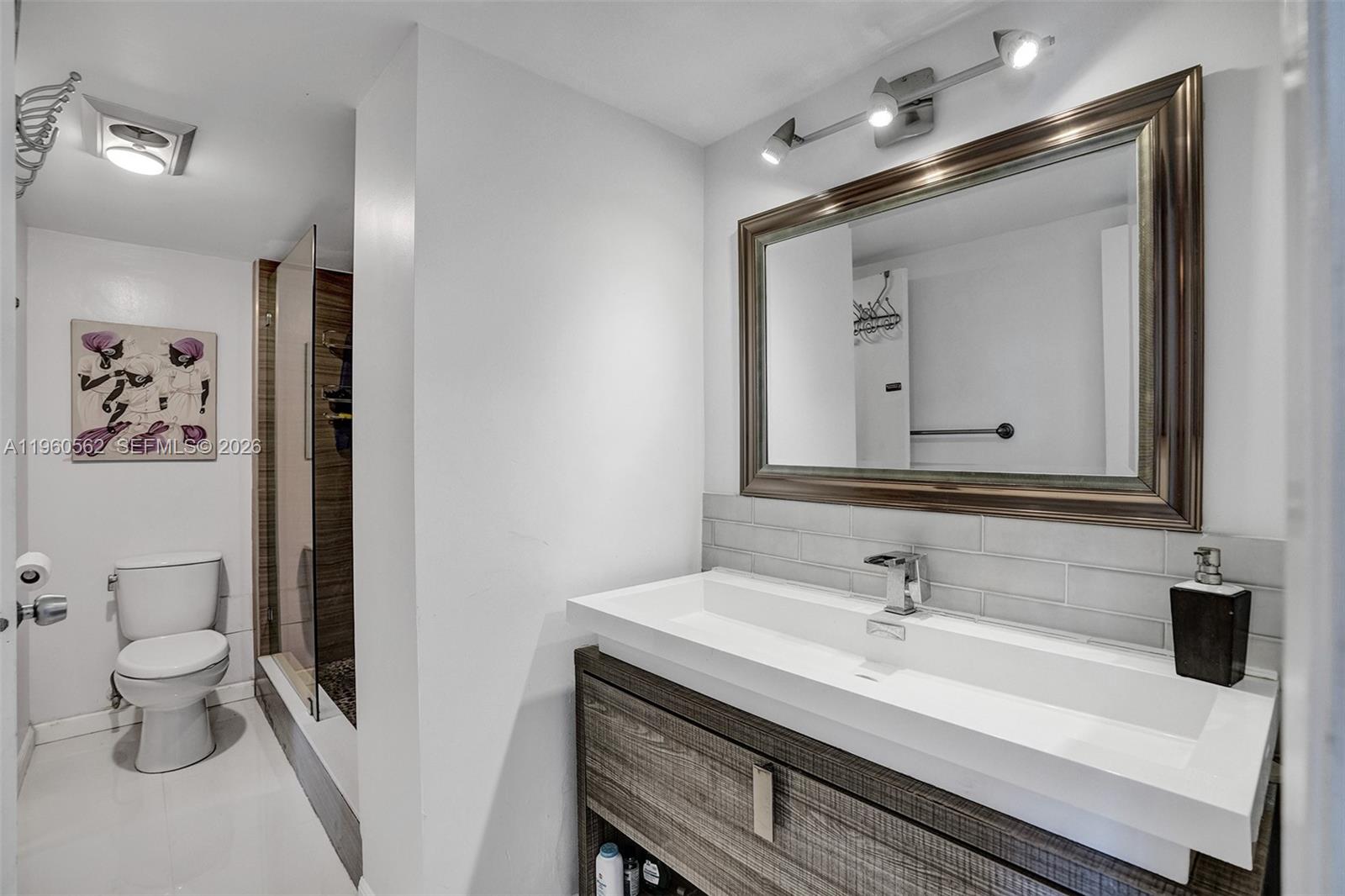 JOCKEY CLUB CONDO UNIT II - Residential Lease