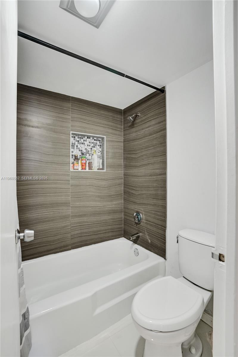 JOCKEY CLUB CONDO UNIT II - Residential Lease