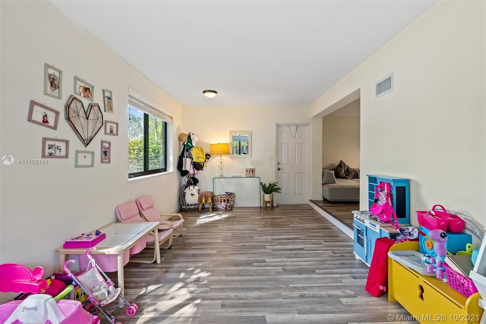 COLEE HAMMOCK - Residential Income