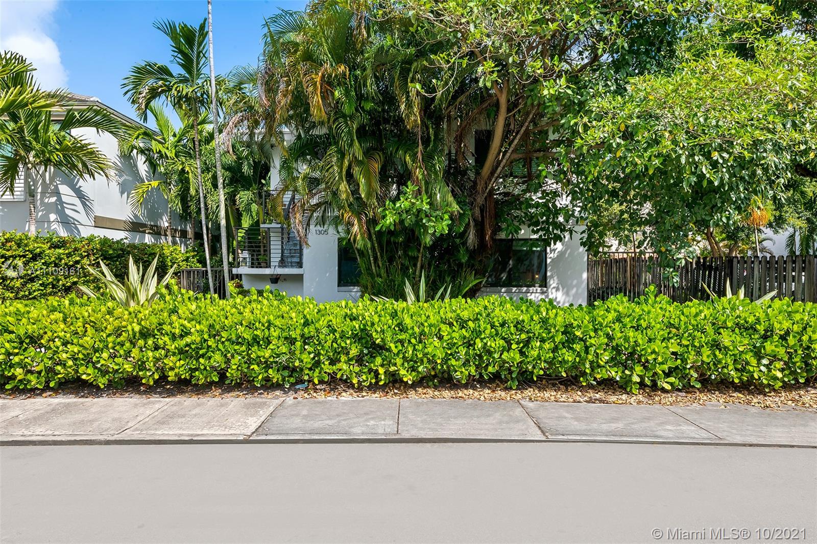 COLEE HAMMOCK - Residential Income