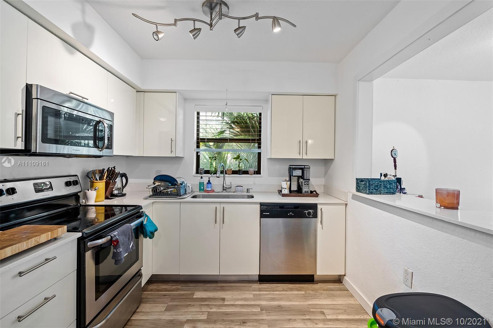 COLEE HAMMOCK - Residential Income