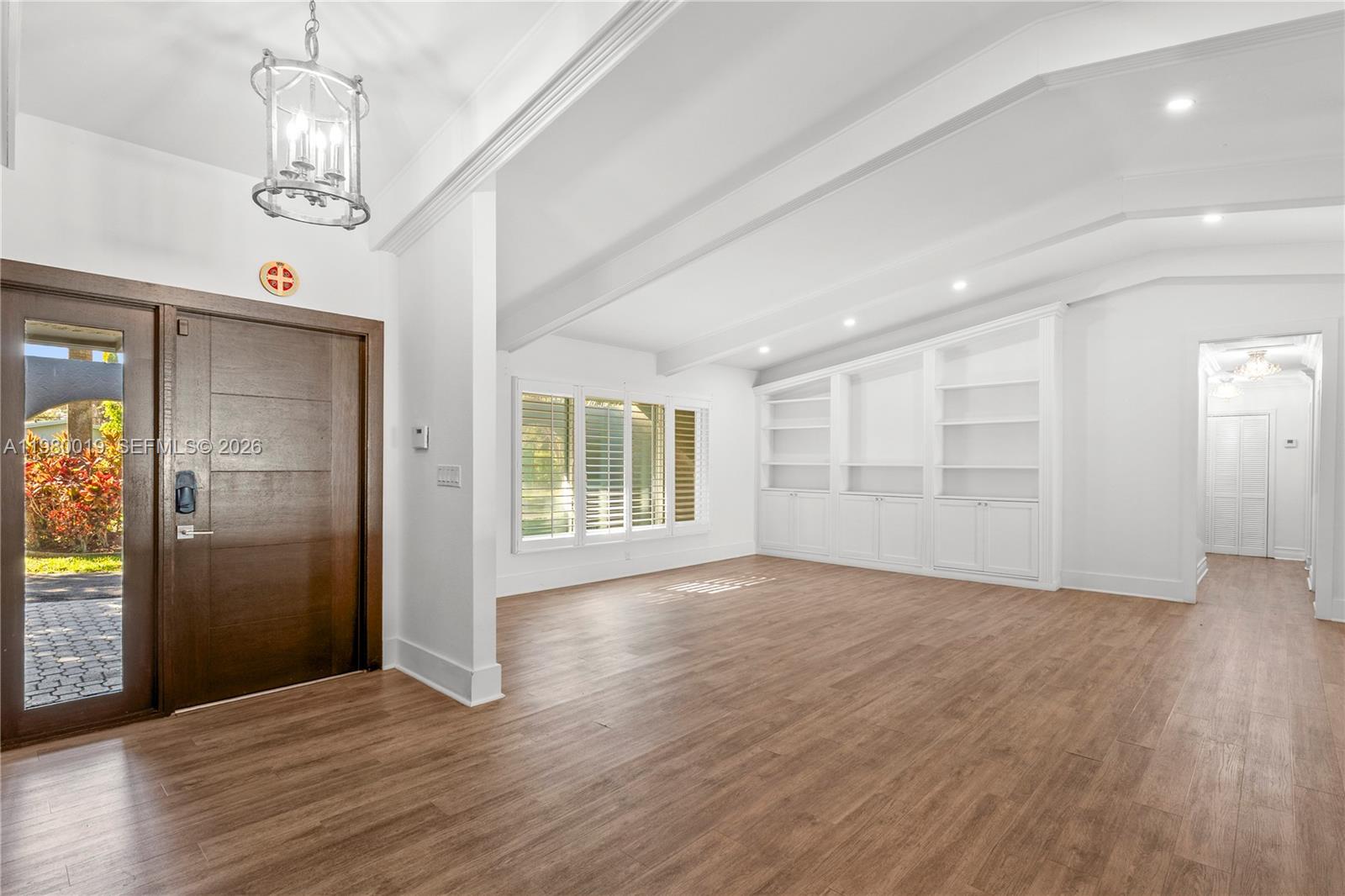 CLINTON GROVE ESTS - Residential