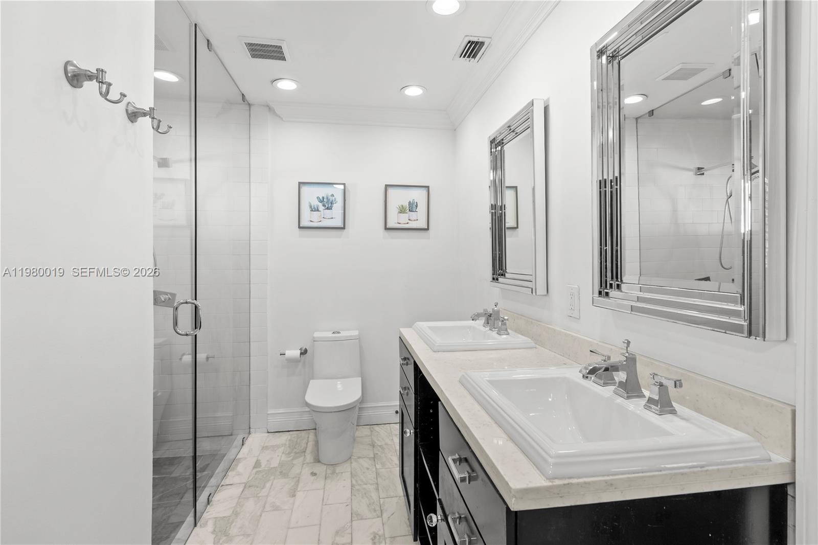 CLINTON GROVE ESTS - Residential