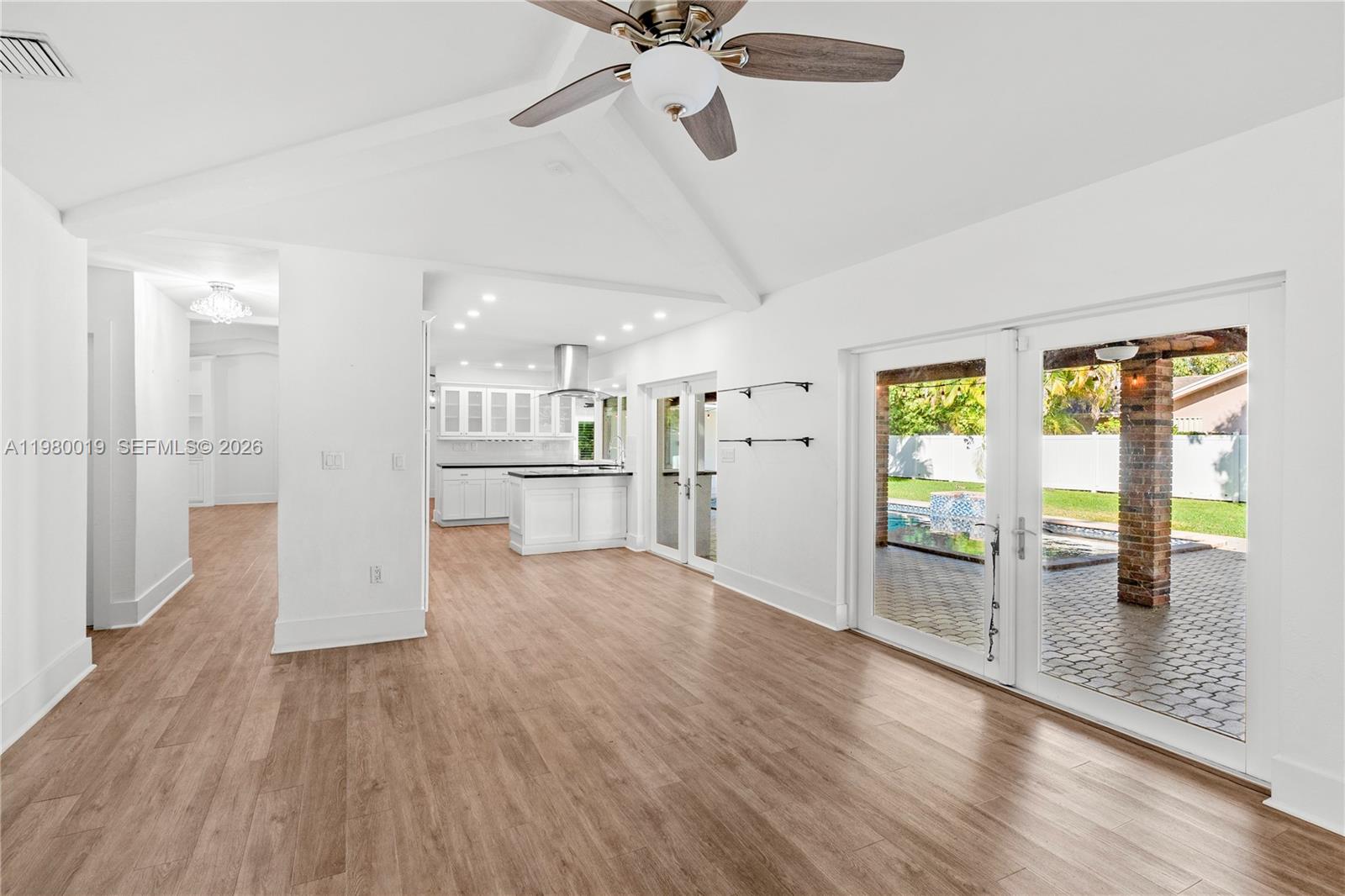 CLINTON GROVE ESTS - Residential