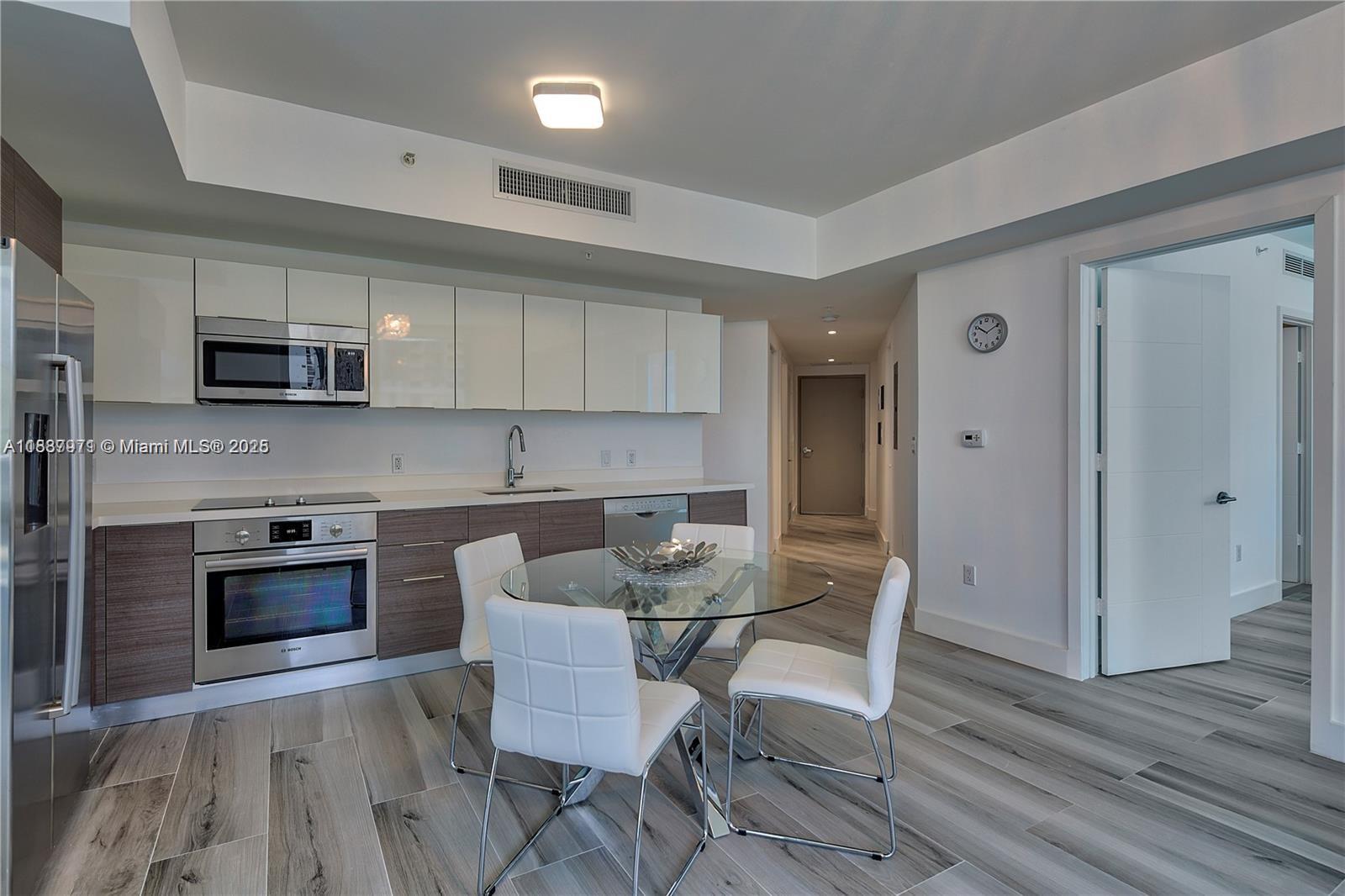 1010 SW 2nd Ave 609