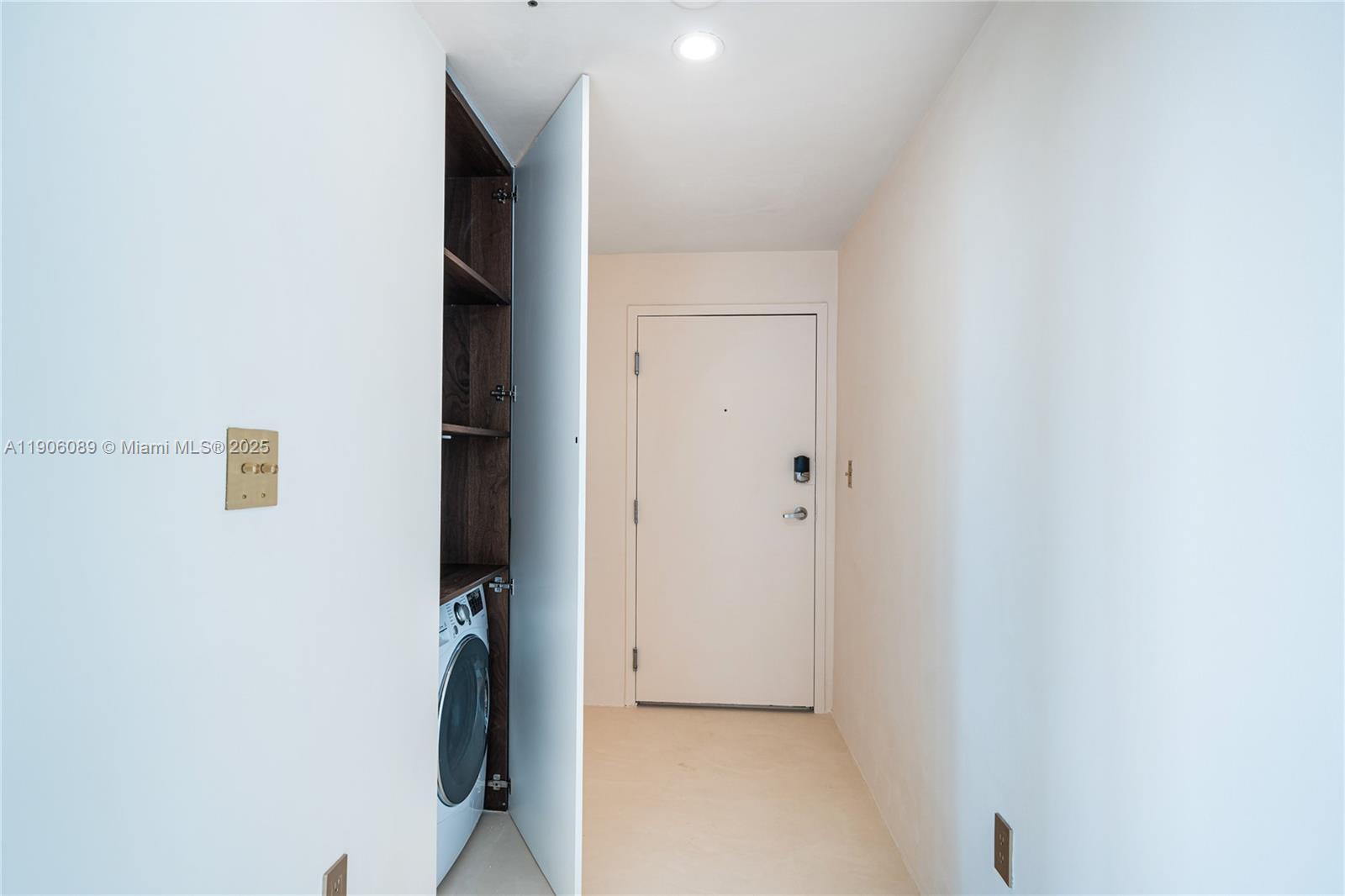 THE ALLIAGE CONDO - Residential Lease