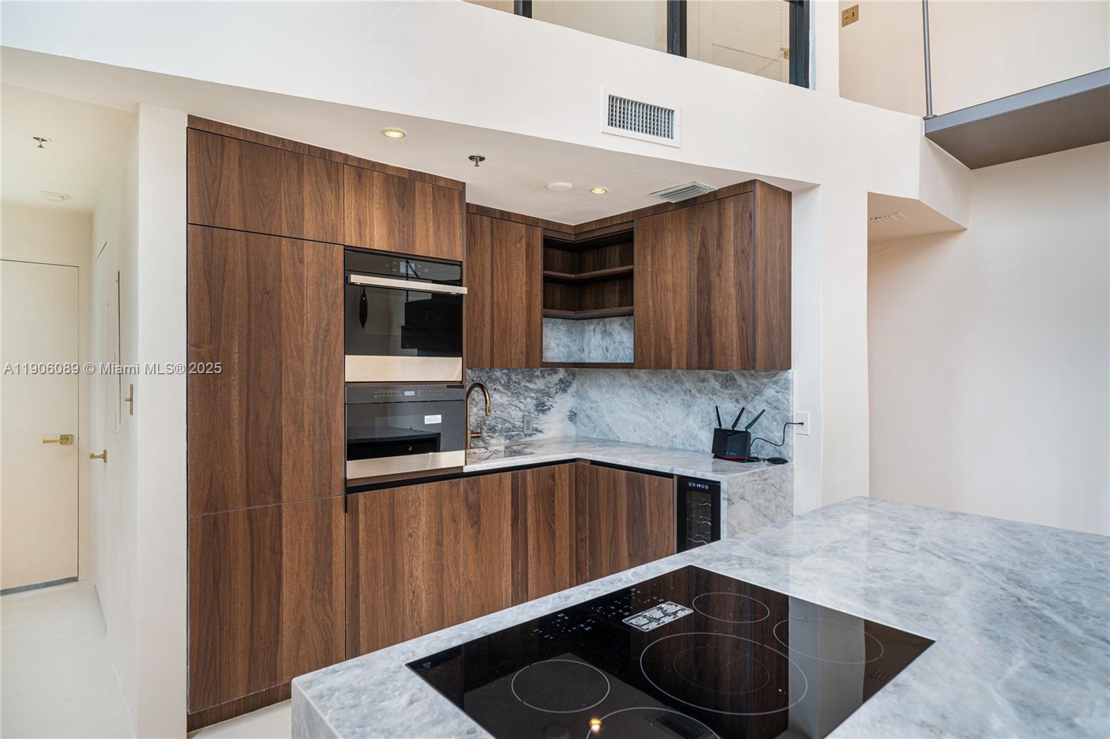 THE ALLIAGE CONDO - Residential Lease