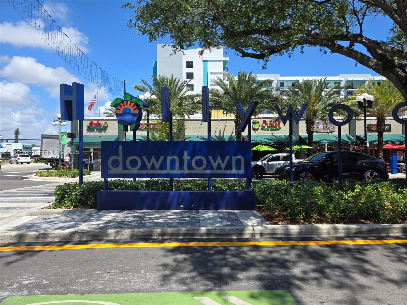 HOLLYWOOD LITTLE RANCHES - Land