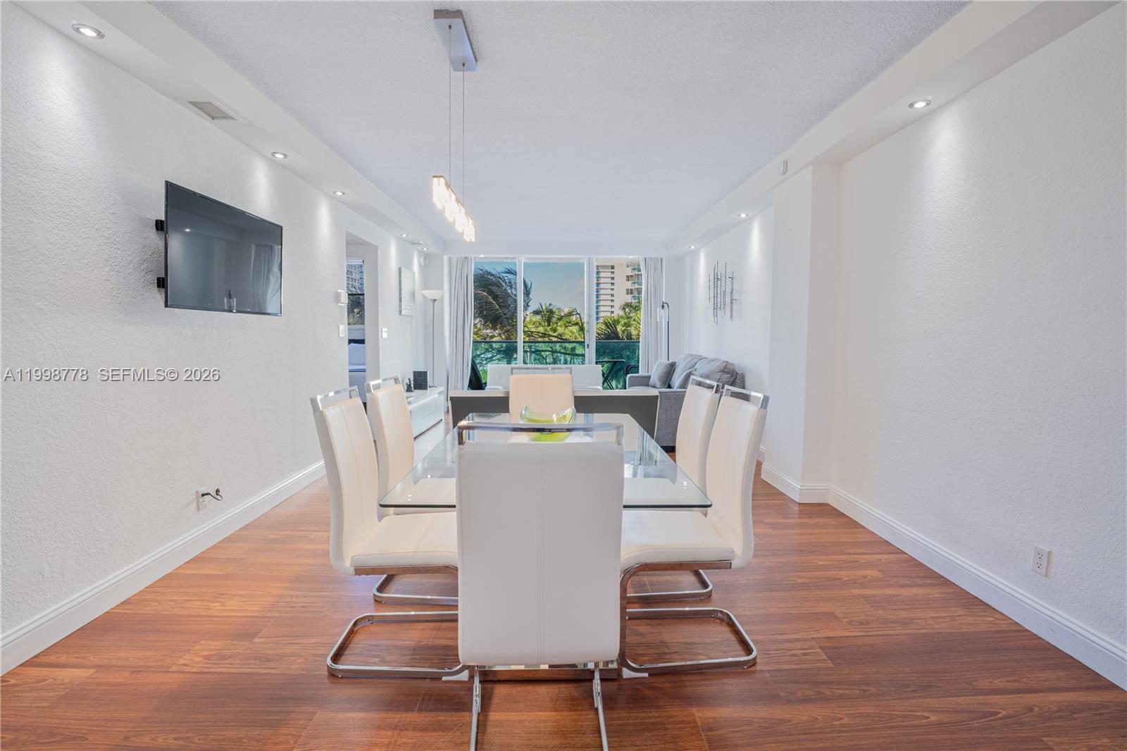 SIAN OCEAN RESIDENCES CON - Residential