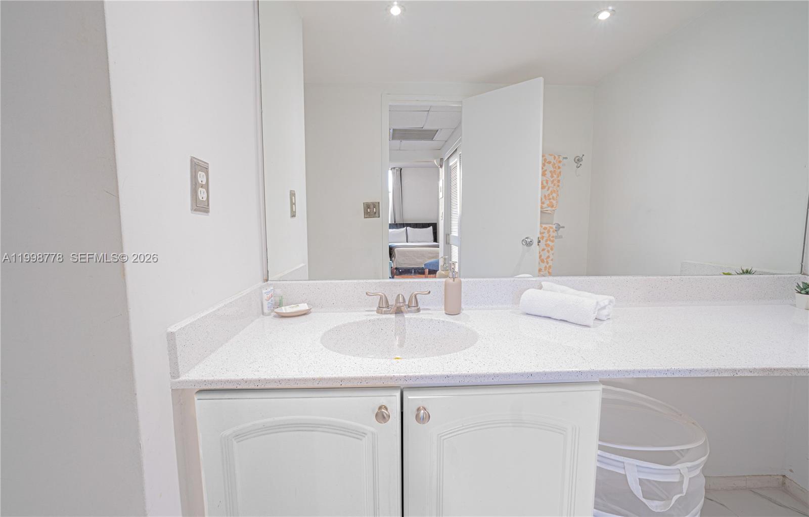 SIAN OCEAN RESIDENCES CON - Residential