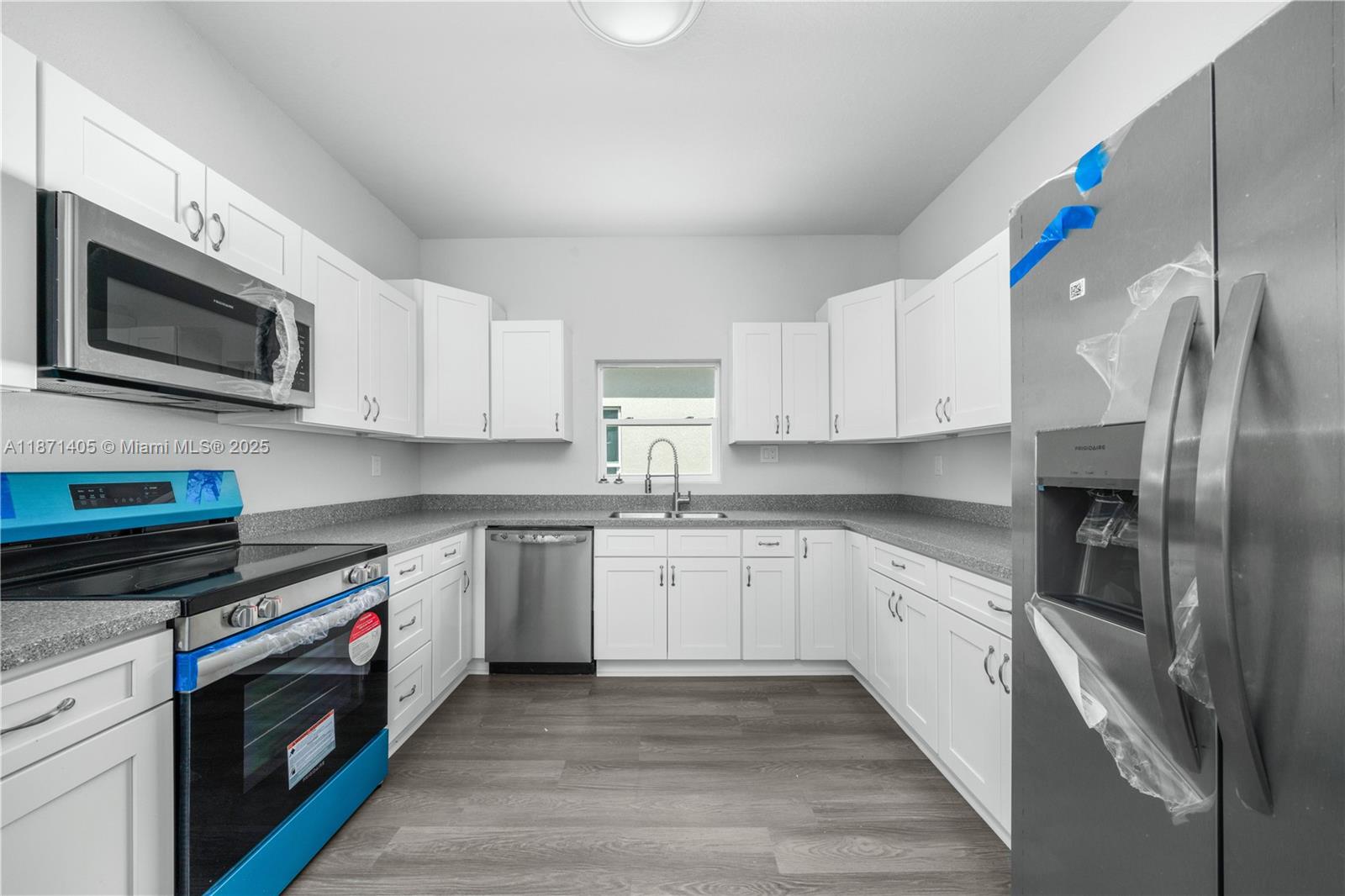 Las Villas at Kenilworth - Residential