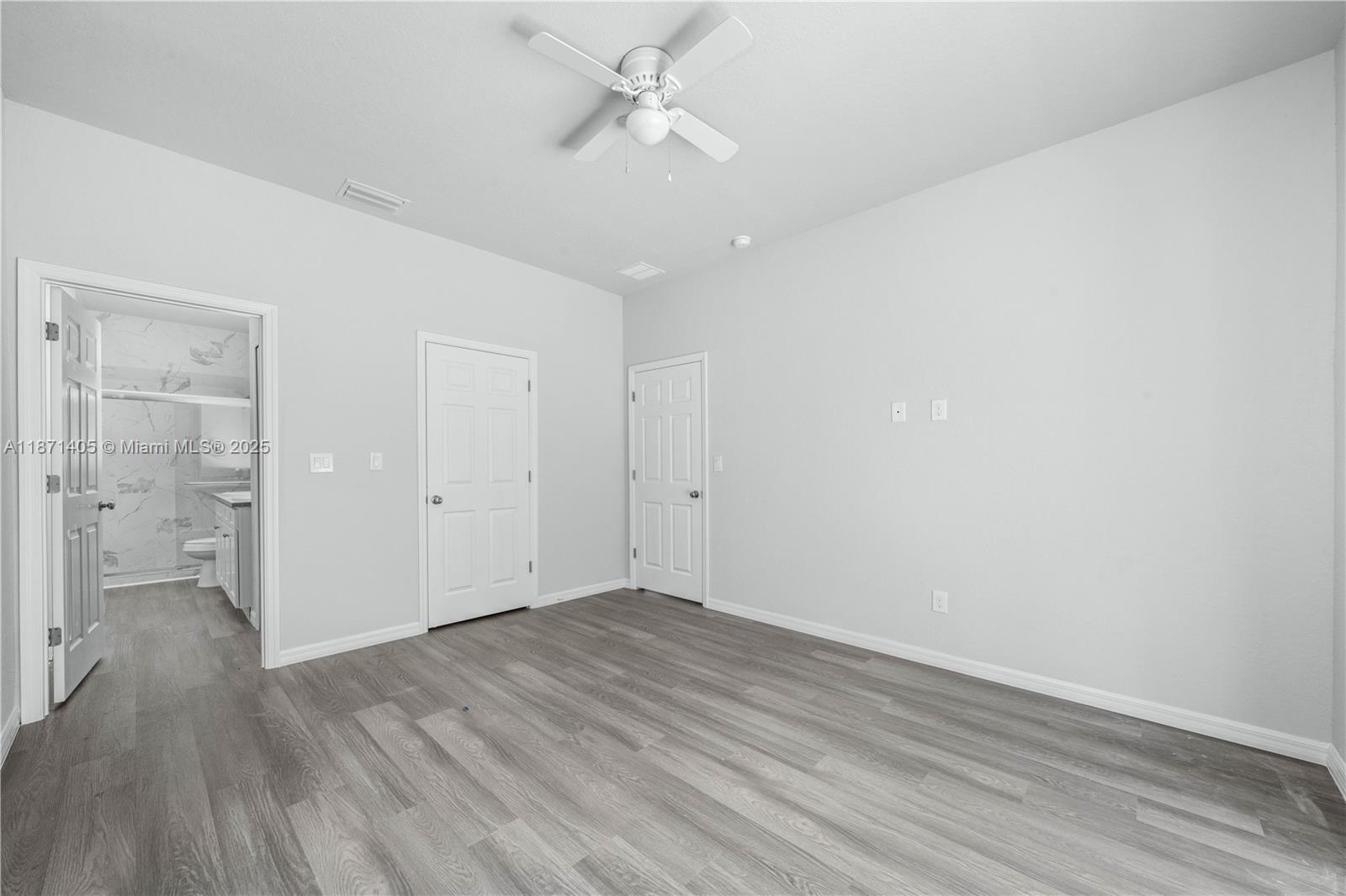 Las Villas at Kenilworth - Residential