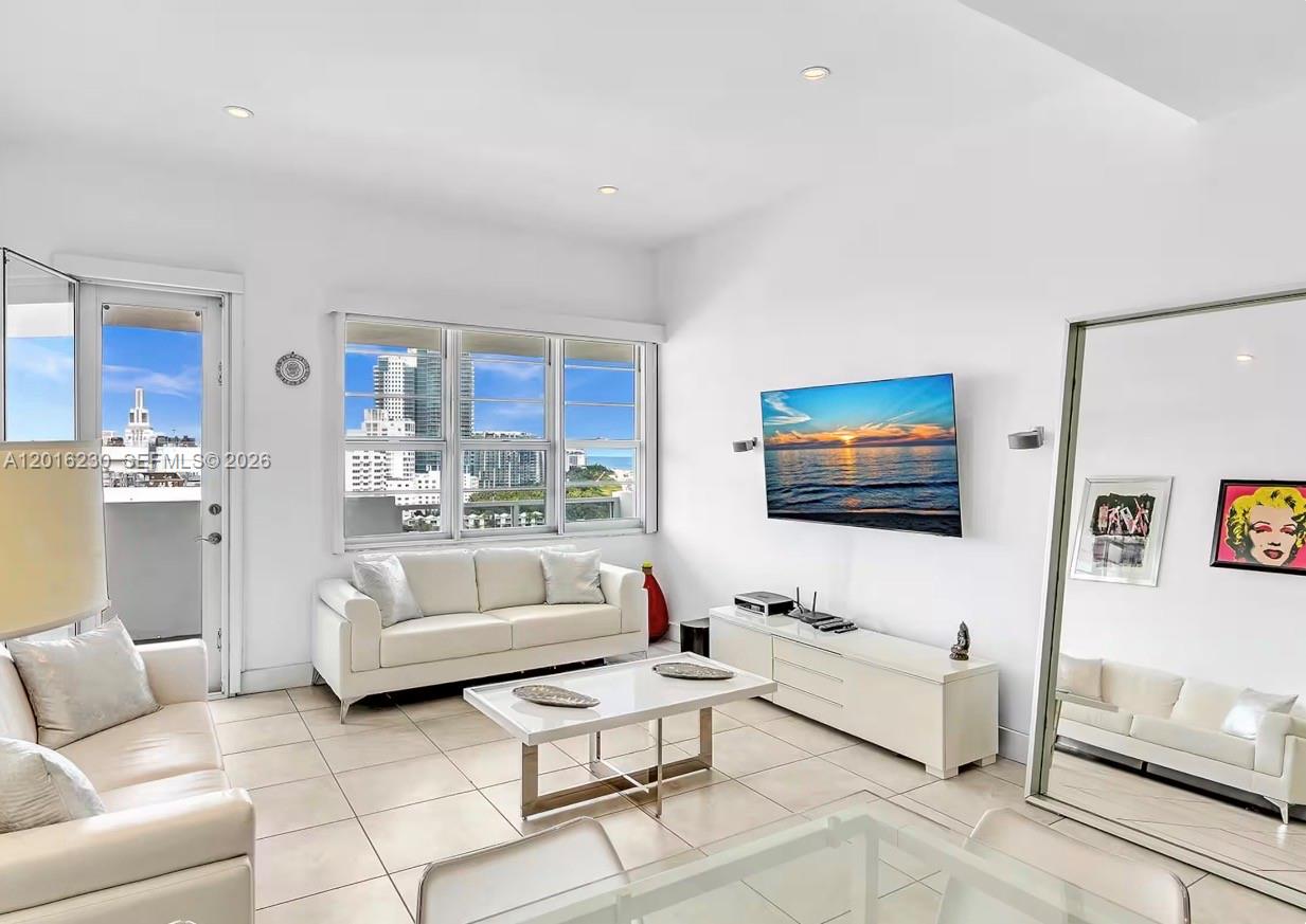 100 Lincoln Rd 1641