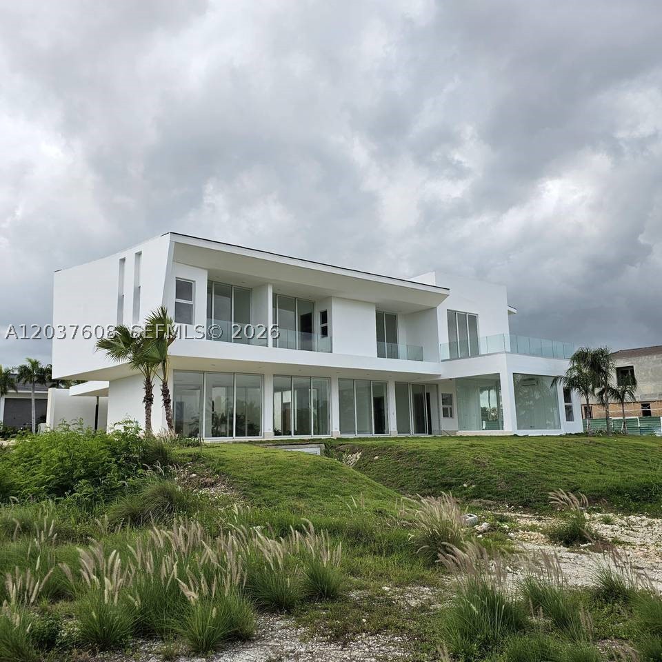 0 Cap Cana.