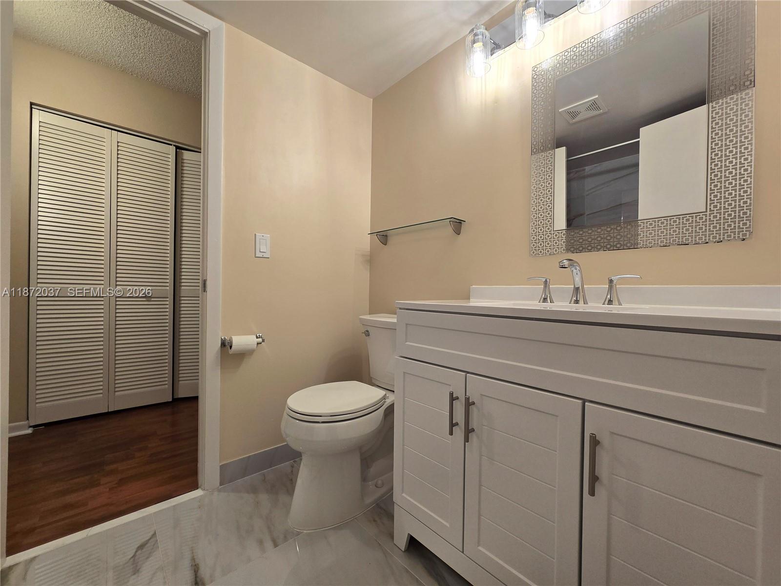 CHARTER CLUB OF PALM BEAC - Residential Lease