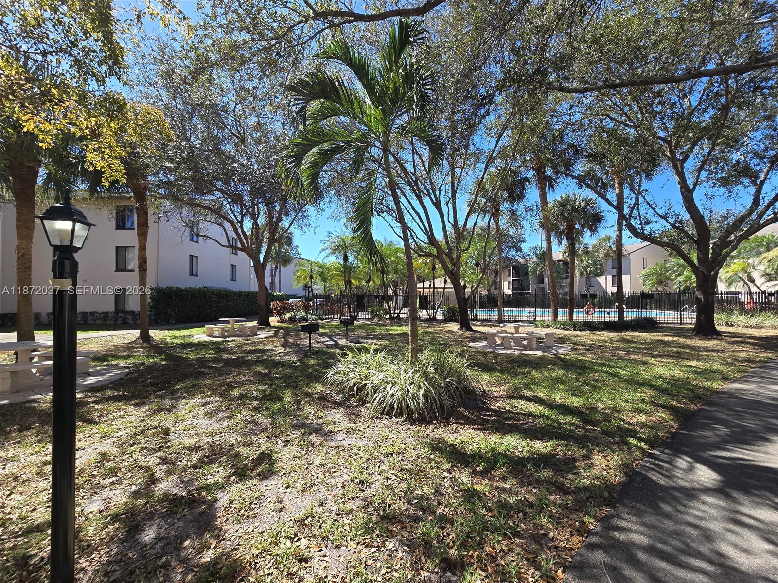 CHARTER CLUB OF PALM BEAC - Residential Lease