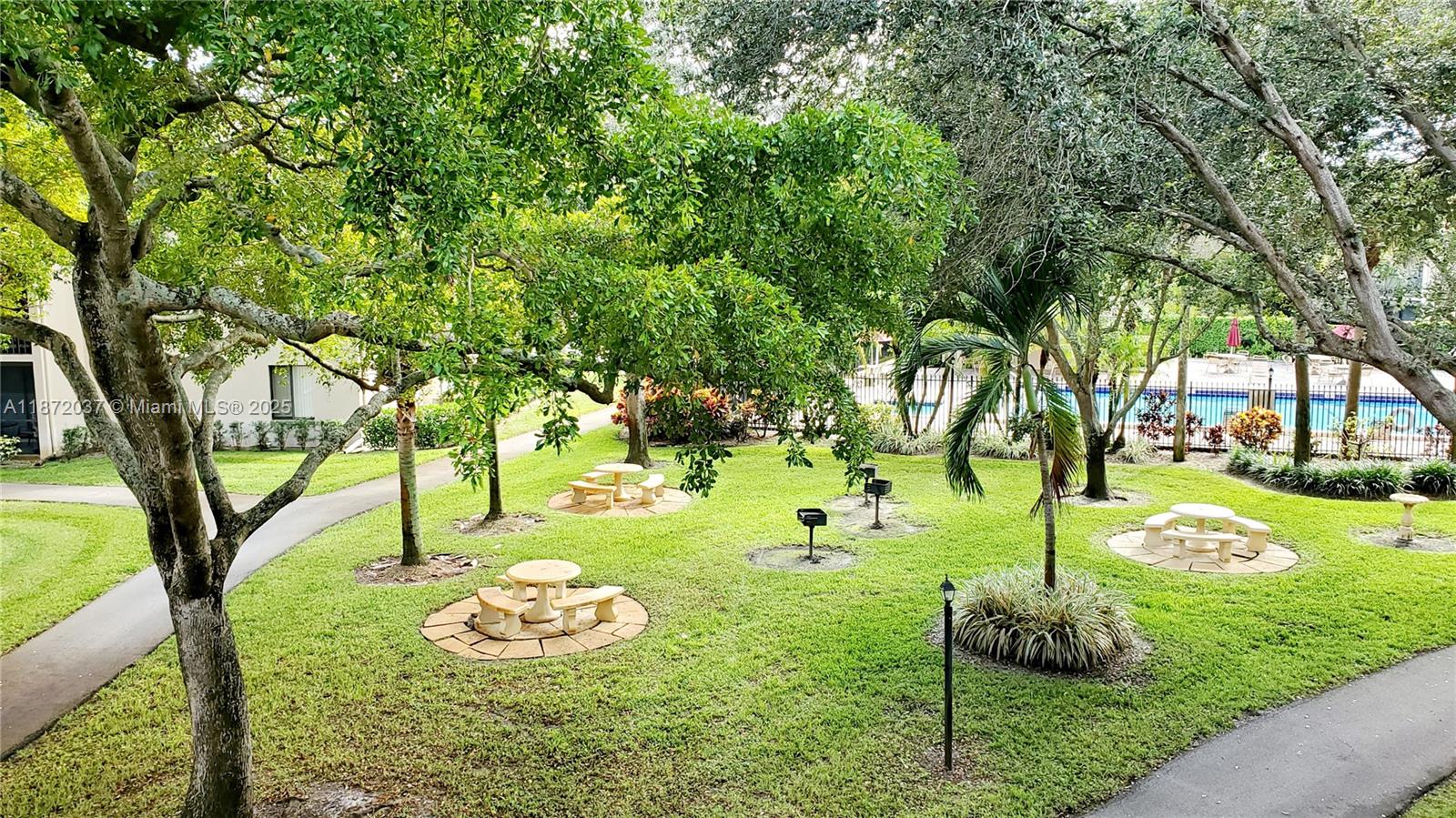 CHARTER CLUB OF PALM BEAC - Residential Lease