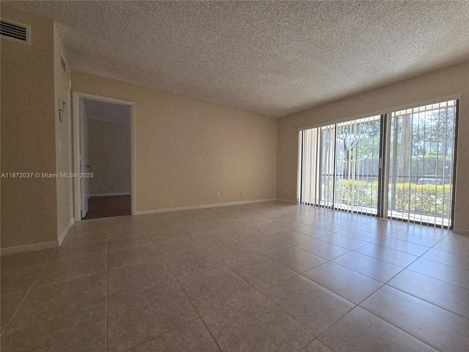 CHARTER CLUB OF PALM BEAC - Residential Lease