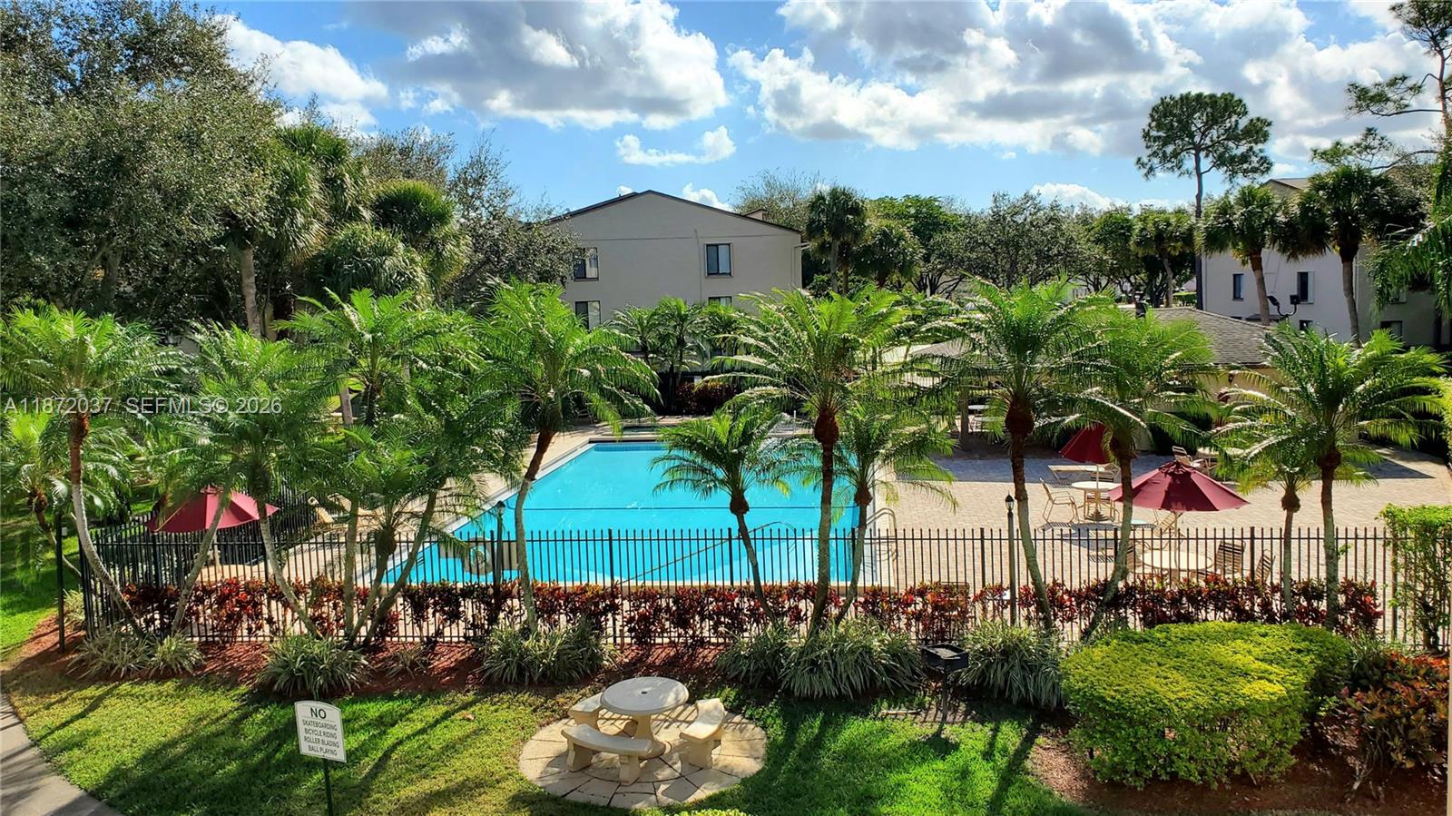 CHARTER CLUB OF PALM BEAC - Residential Lease