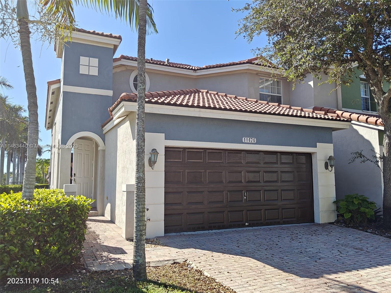 Basic furniture available and optional, an be rented without furniture, Gated community corner unit with lake view, 4 bedrooms (2 downstairs and 2 upstairs) 3 baths. Double car garage, additional guest parking around the house, walk in closets, granite countertops. Lighting fixtures, includes membership to the island. Club which includes: pool, tennis and basketball courts, jacuzzi, playground and more.