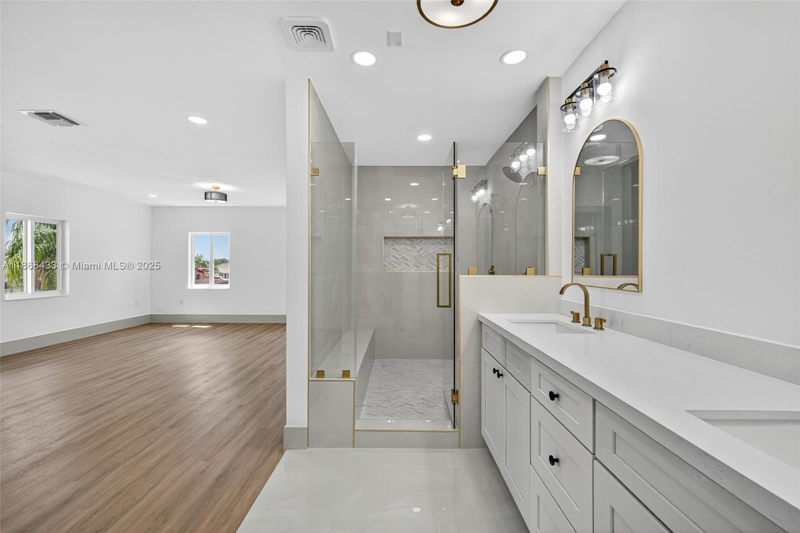 8TH ADDN TO RICHMOND HEIG - Residential