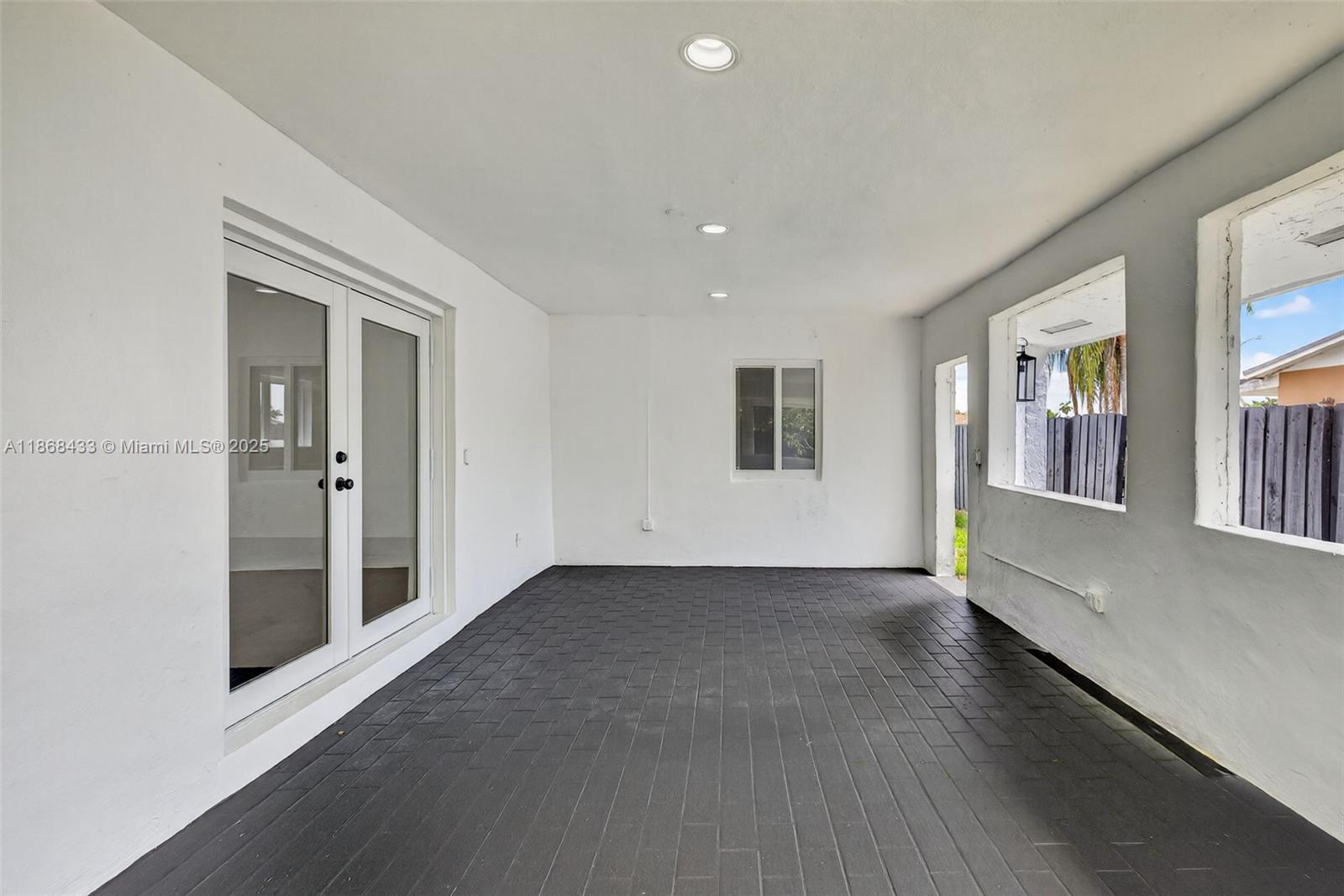 8TH ADDN TO RICHMOND HEIG - Residential